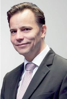 Prof. Dr.-Ing. Ulf Breuer